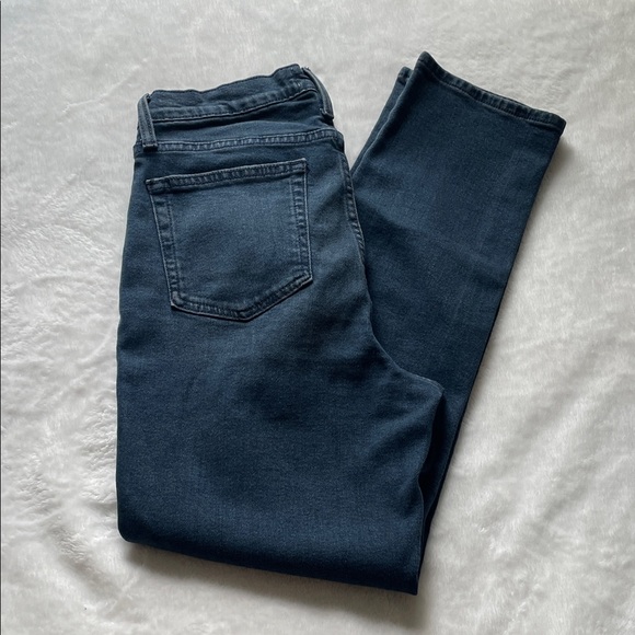 Universal Thread Dark Blue Women's Mid Rise 90s Slim Jeans - Picture 1 of 6